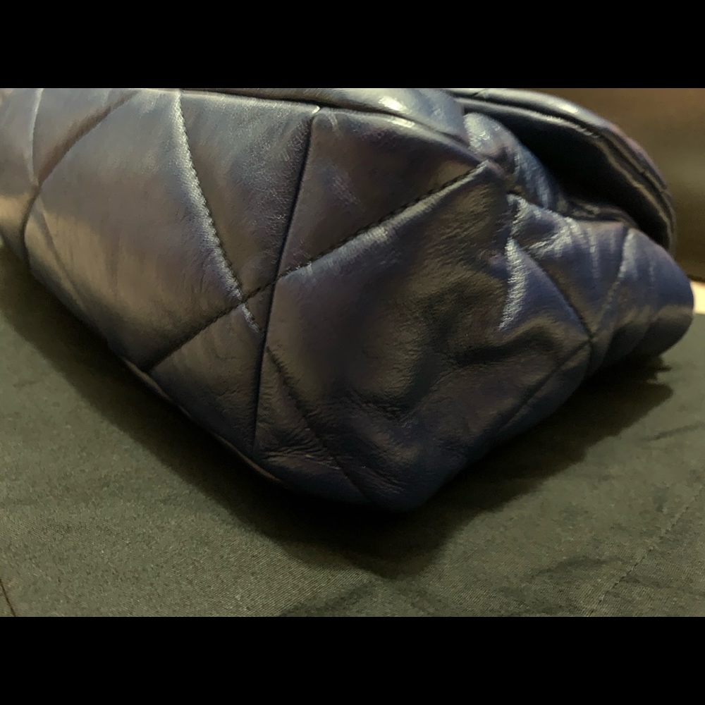 Chanel 19 Large (dark blue) - Picture 7 of 10